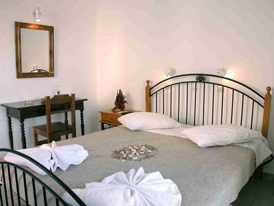 Azalea Studios & Apartments