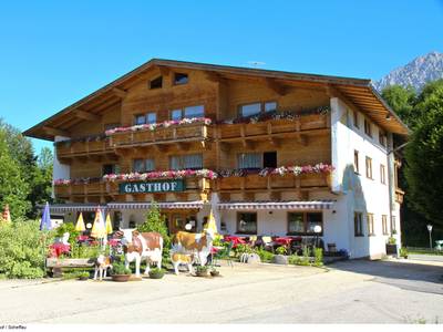 Appartementanlage Scheffauer Hof & Gasthaus