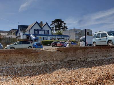 Best Western New Holmwood Hotel