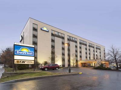Days Inn - Ottawa West