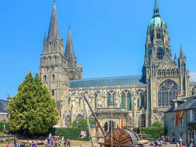 Mercure Omaha Beach Hotel