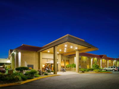 Best Western Plus Ahtanum Inn