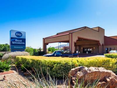 Best Western Discovery Inn