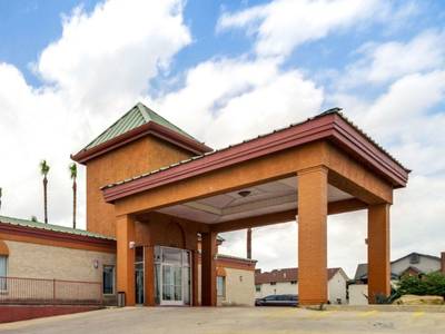 Quality Inn & Suites Eagle Pass