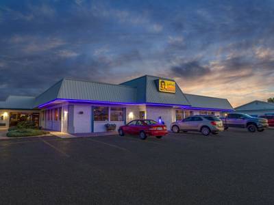 Red Coach Inn & Suites El Dorado