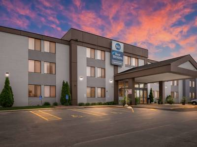Best Western Waukesha Grand