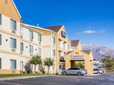 Comfort Inn & Suites North