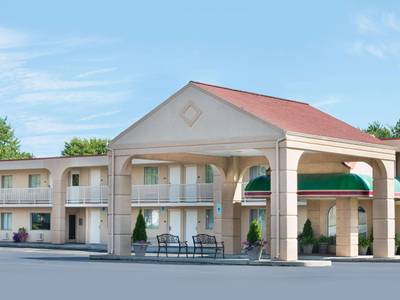Baymont Inn & Suites Sandusky/Cedar Point