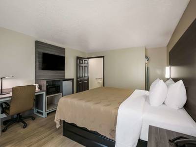 Quality Inn Commerce