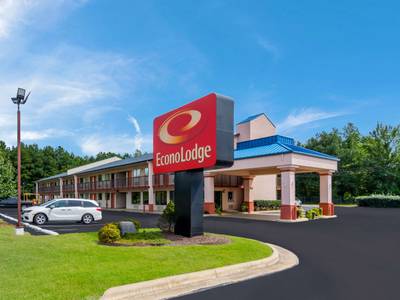 Econo Lodge North