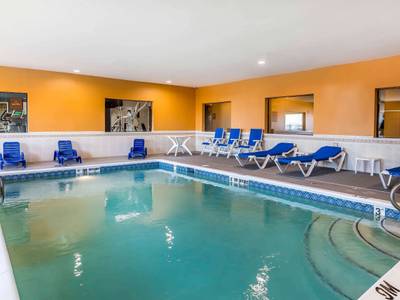 Comfort Suites North