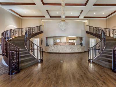 Comfort Suites Airport