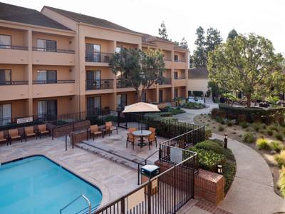 Courtyard by Marriott Los Angeles LAX El Segundo