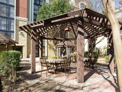 Drury Inn & Suites Airport San Antonio