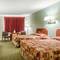 Econo Lodge Inn & Suites
