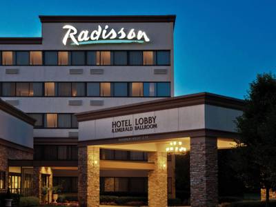 Radisson Hotel Freehold
