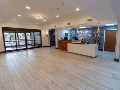 Hampton Inn & Suites Denton