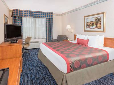 Ramada Kent Seattle Area