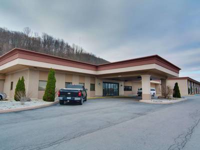 Quality Hotel & Conference Center