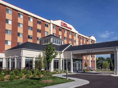 Holiday Inn Express & Suites Minneapolis Airport - Mall Area