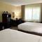 Comfort Inn & Suites Newark