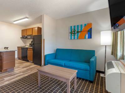 Mainstay Suites Dubuque