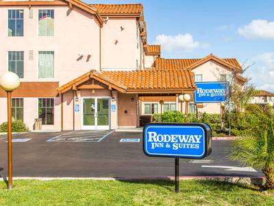 Rodeway Inn & Suites