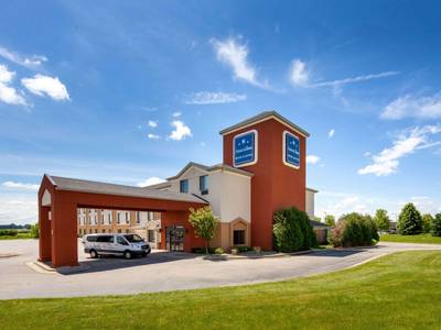 AmericInn Hotel & Suites Rochester Airport