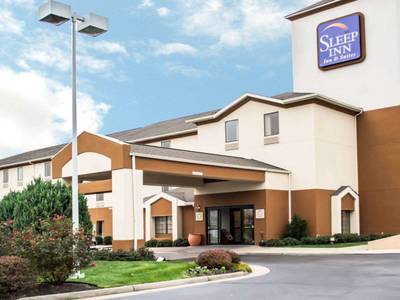 Sleep Inn & Suites