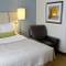 Candlewood Suites Cleveland-North Olmsted