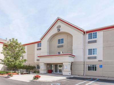 Hawthorn Suites by Wyndham Detroit Auburn Hills