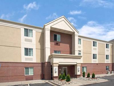 Hawthorn Suites by Wyndham Omaha/Old Mill