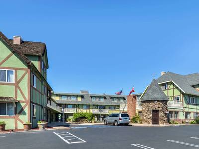 Svendsgaard's Danish Lodge - Americas Best Value Inn