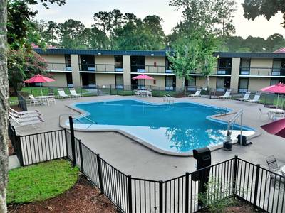 Ramada Jacksonville Hotel & Conference Center