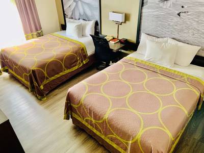 Super 8 Motel - Gainesville