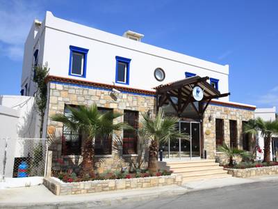 Club Paloma Apartments