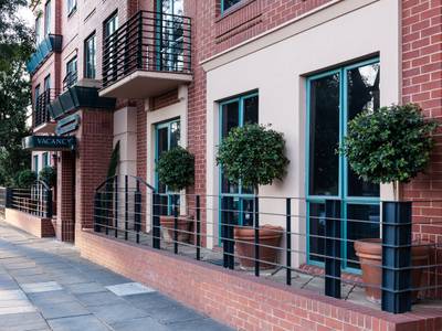 Majestic Tynte Street