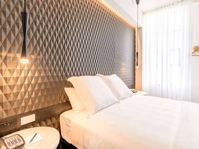 Castlereagh Boutique Hotel