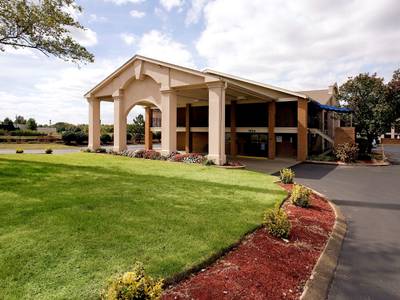 Americas Best Value Inn & Suites