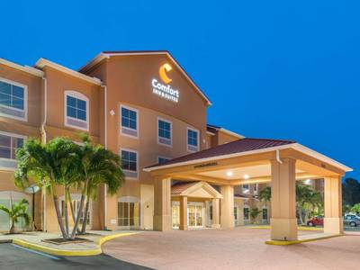 Comfort Inn & Suites Airport