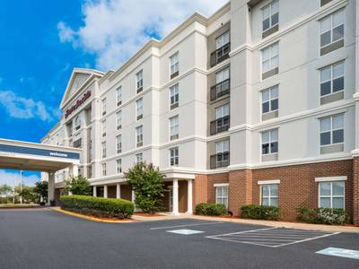 Hampton Inn & Suites Fredericksburg - Virgina