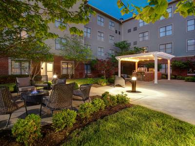 Homewood Suites by Hilton Lexington-Hamburg
