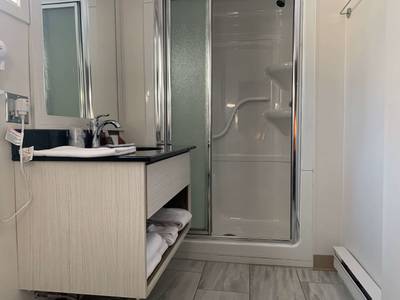 Danny's Inn Restaurant And Conference Centre