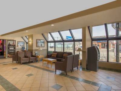 Super 8 Niagara Falls - Fallsview District