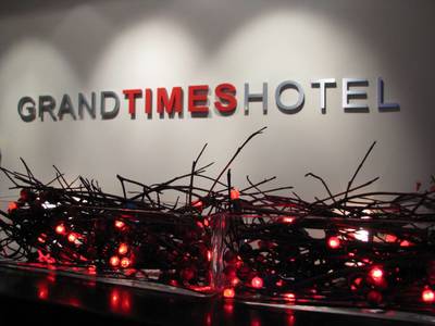 Grand Times Hotel Quebec City Airport