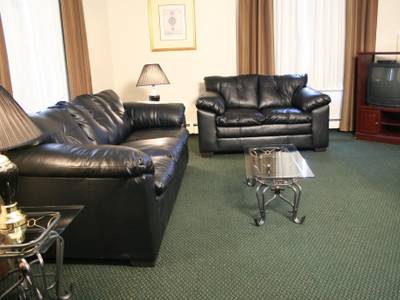 Prince Arthur Waterfront Hotel & Suites