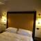939 Hotel Luxury Rooms