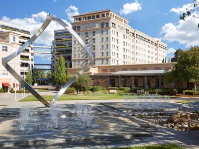 Juniper Hotel Cupertino, Curio Collection by Hilton