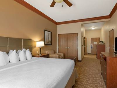 Best Western Plus Butterfield Inn