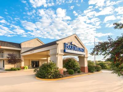Baymont Inn & Suites Topeka